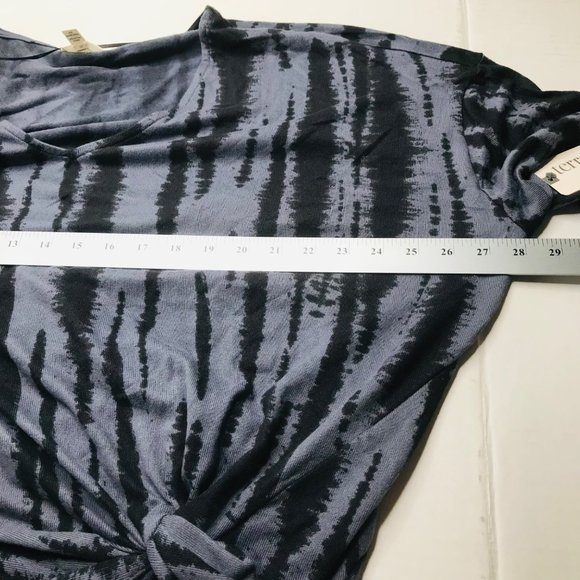 Terra And Sky Women's Size 2X 20W-22W V-Neck Twist Side Brushed Long Sleeve Top - Picture 9 of 15